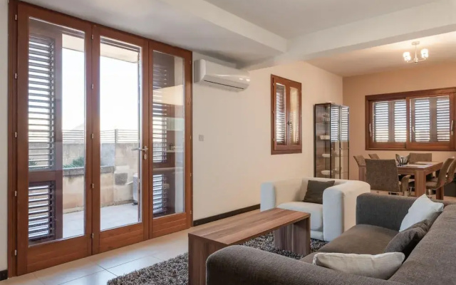 Harbour Views Gozitan Villa Shared Pool