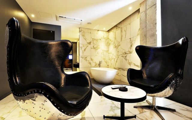Cheonan La Tree Hotel