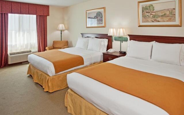 Holiday Inn Express Fulton
