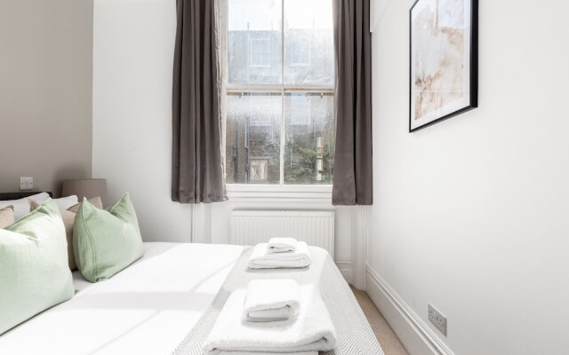 Apartment In Kensington