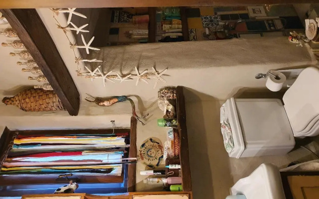 Anthippi - Adults only