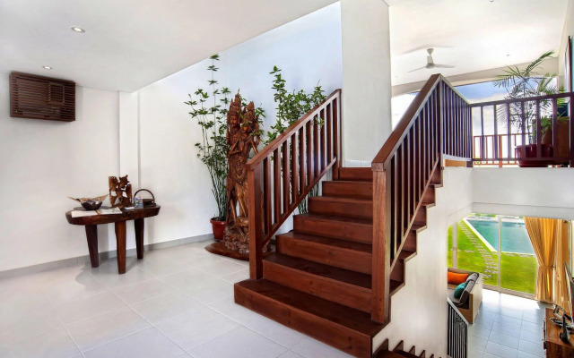 Villa Yenian by Villa Finder