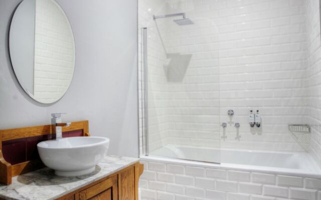 23 On Glen Guest House