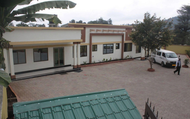 Way Side Hotel