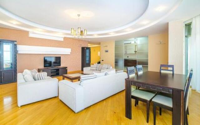 Baku City Apartment