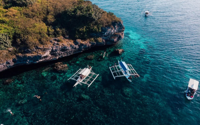 Pescadores Suites Moalboal