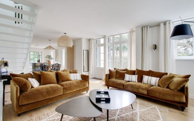 L'entre Deux Mers - Belle Maison 10 Personnes