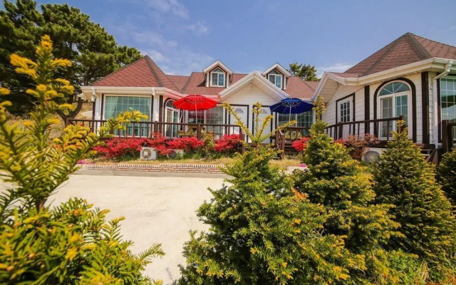 Ganghwado Ari House Pension