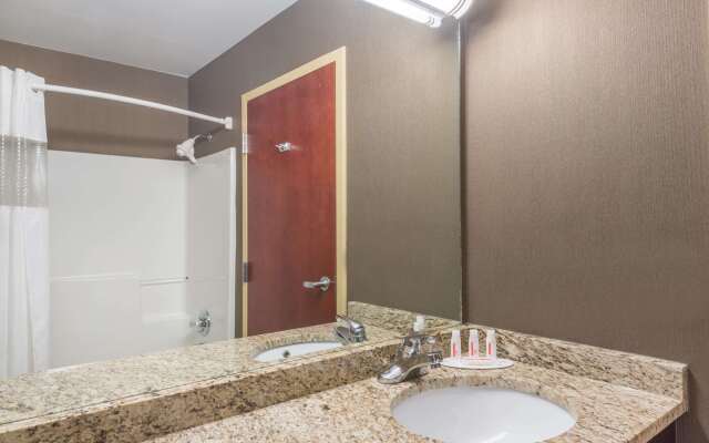Ramada by Wyndham Catlettsburg/Ashland