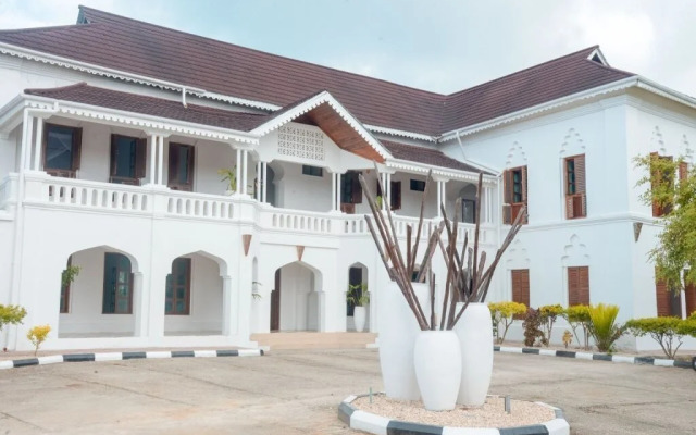 The Manor House By Sansi