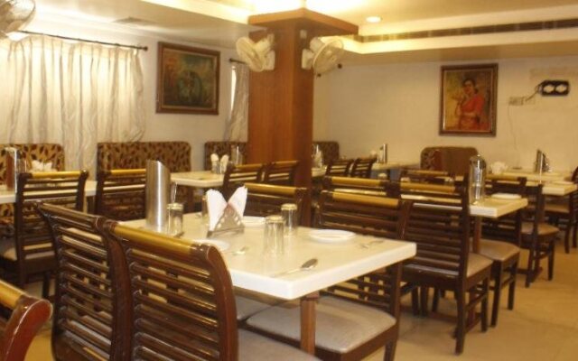 Hotel Chandra's
