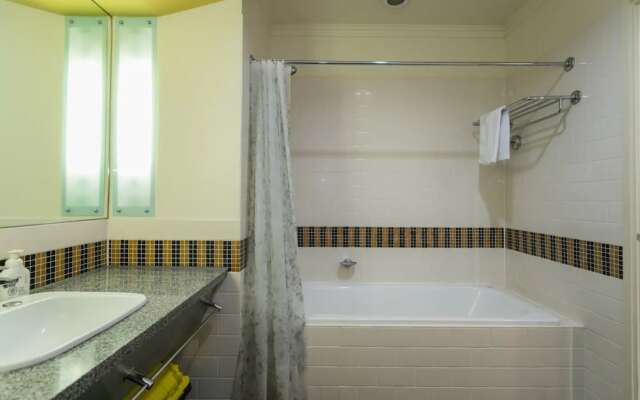 Studio Apt Hotel Pool, Gym, Wifi