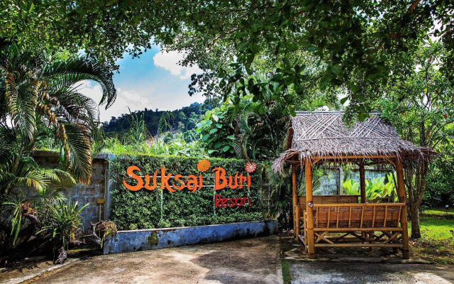 Suksaiburi-resort