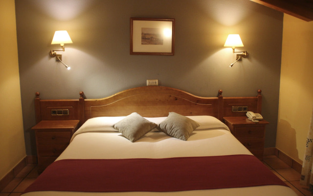 Hotel & Spa Peña Montañesa