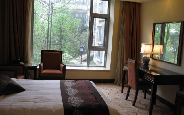 Huasheng Hotel
