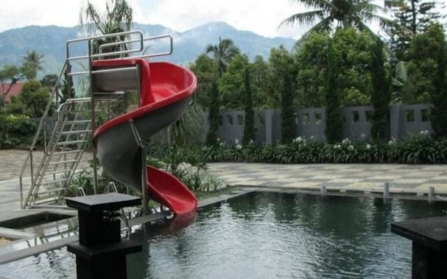 OYO 90475 Mirda Gratia Hotel