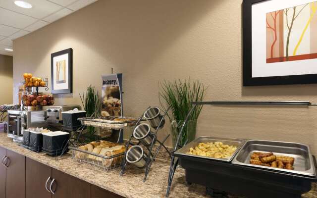 Microtel Inn & Suites by Wyndham Kenedy/Karnes City