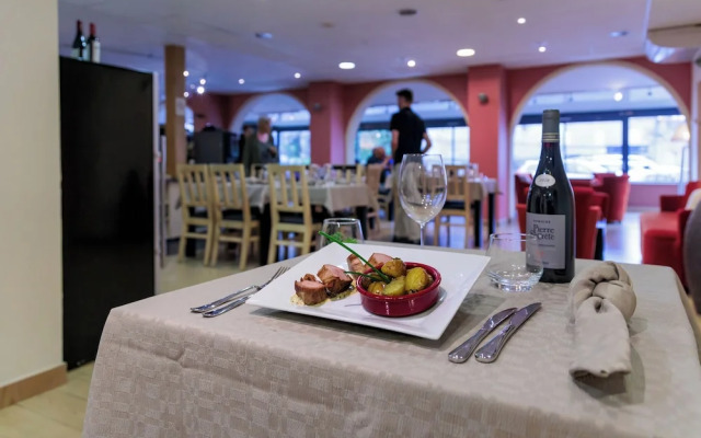 Logis Hôtel Auberge de la Xaintrie