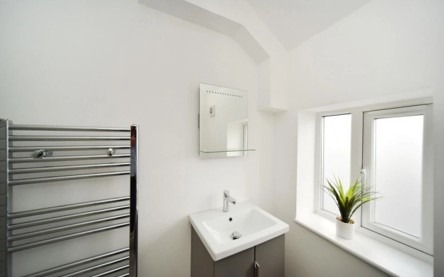 Silk Suite - Chester Road Apartments by Premier Serviced Accommodation
