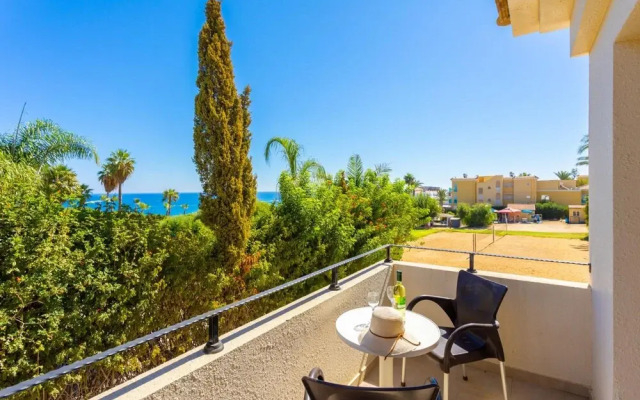 Villa Meli With 3 Bedrooms and 3 Bathrooms