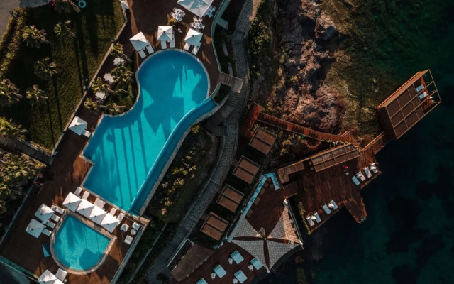 Highend Hotel & Residance