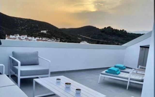 The View Luxury Vacation Penthouse 1