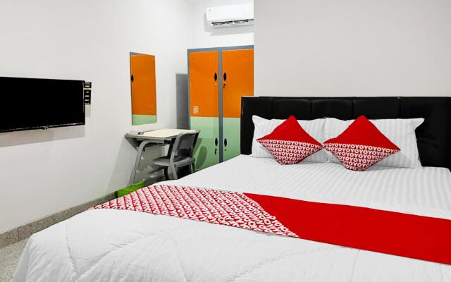 OYO 90708 Kbr Home