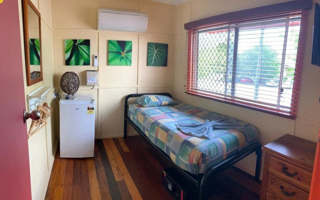 Travellers Oasis - Hostel