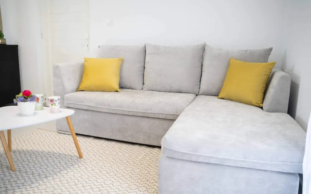 2 Bedroom Apartment Lambisea