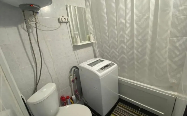 Апарт Компани на ул. Локомотивная, д. 12