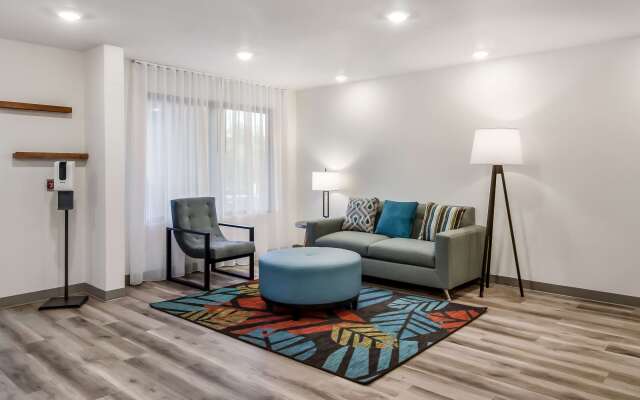 WoodSpring Suites Tacoma - Lakewood