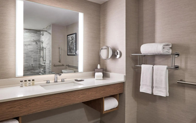 Sheraton Richmond Airport Hotel
