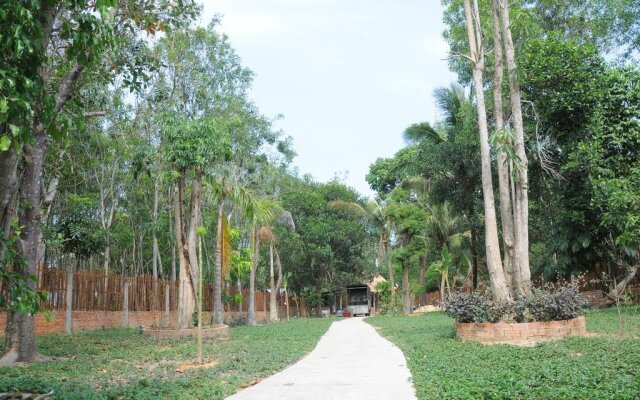 Nam Phuong Resort
