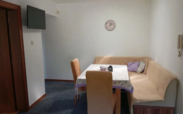 Guest House Tri Korunky