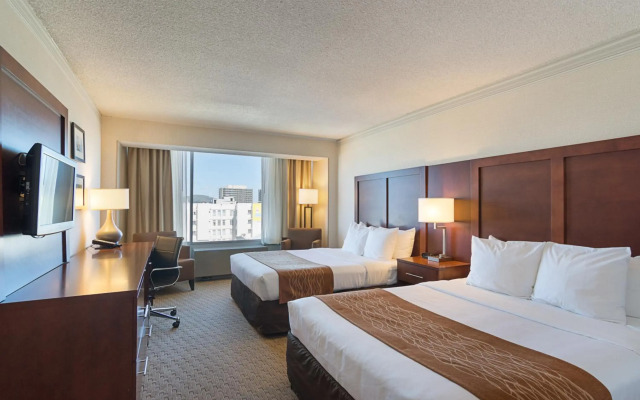 Comfort Inn by the Bay