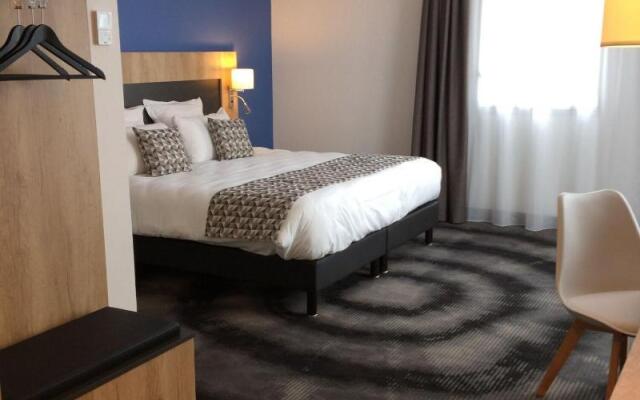 Brit Hotel Confort Loches