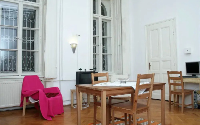 Central Market Apartment