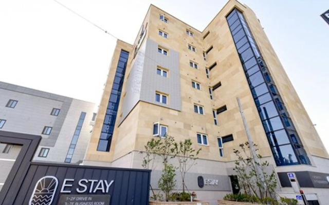 E-stay Hotel