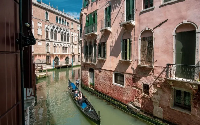 San Marco Boutique Canal View