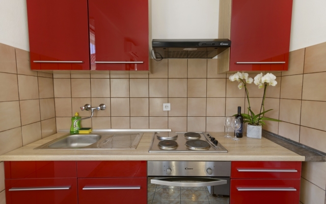 Apartment Ive - with sea view: A2 Tisno, Island Murter