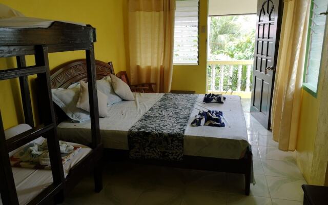 Guanna's Place Room and Resto Bar
