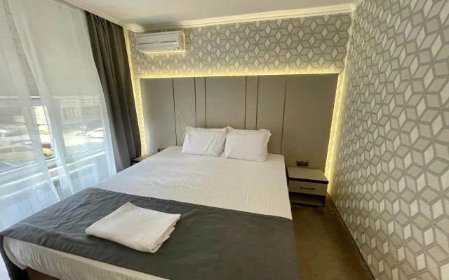 Hotel Cosmos