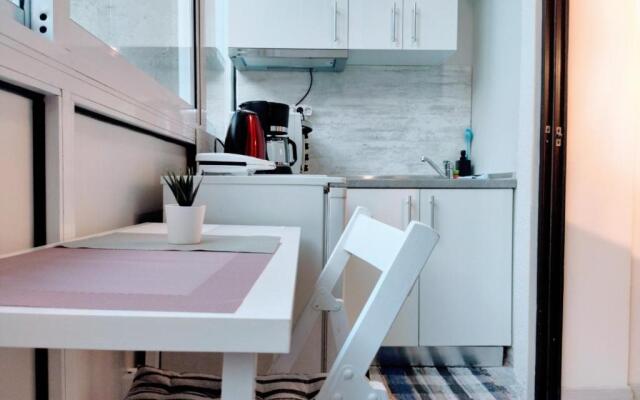 IDEA Studio Thessaloniki Self Check-in