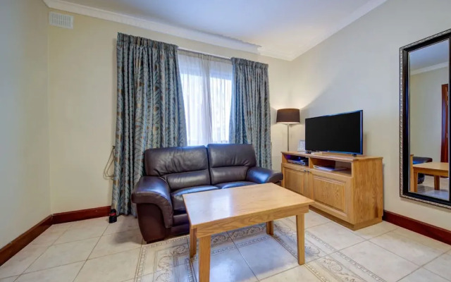 Villa Narcis - 2 Bedroom Villa With Private Pool