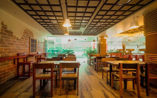 Hotel Yugantar & Banquets