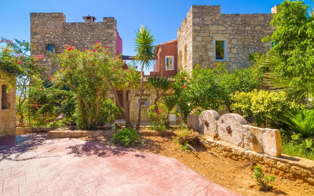Kastro Estate