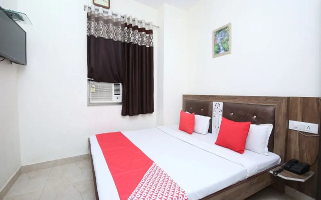 Oyo 22652 Sehmi'S Best Rest Inn