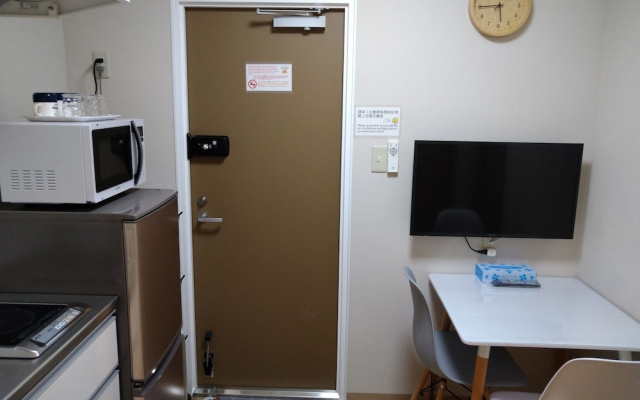 Issyuku Higashiueno Hotel