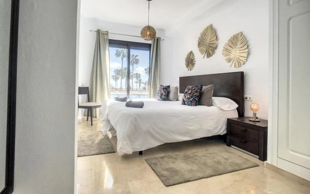 Superb Seafront Apartment Marina Real 305