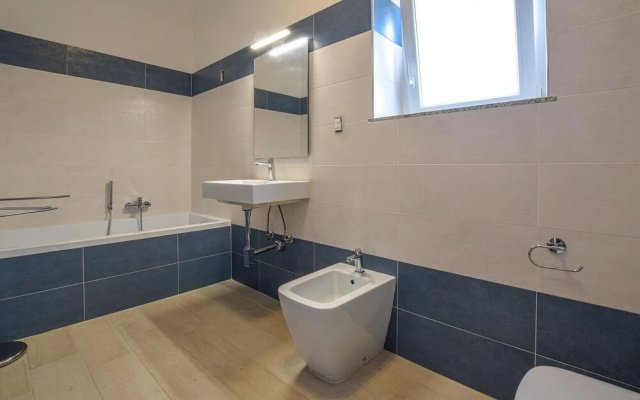 Beautiful Home in Stalettì With Wifi and 4 Bedrooms